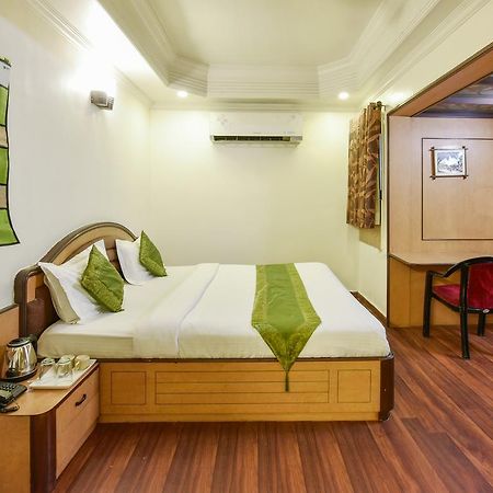 Hotel Kanishka Rāipur Kültér fotó