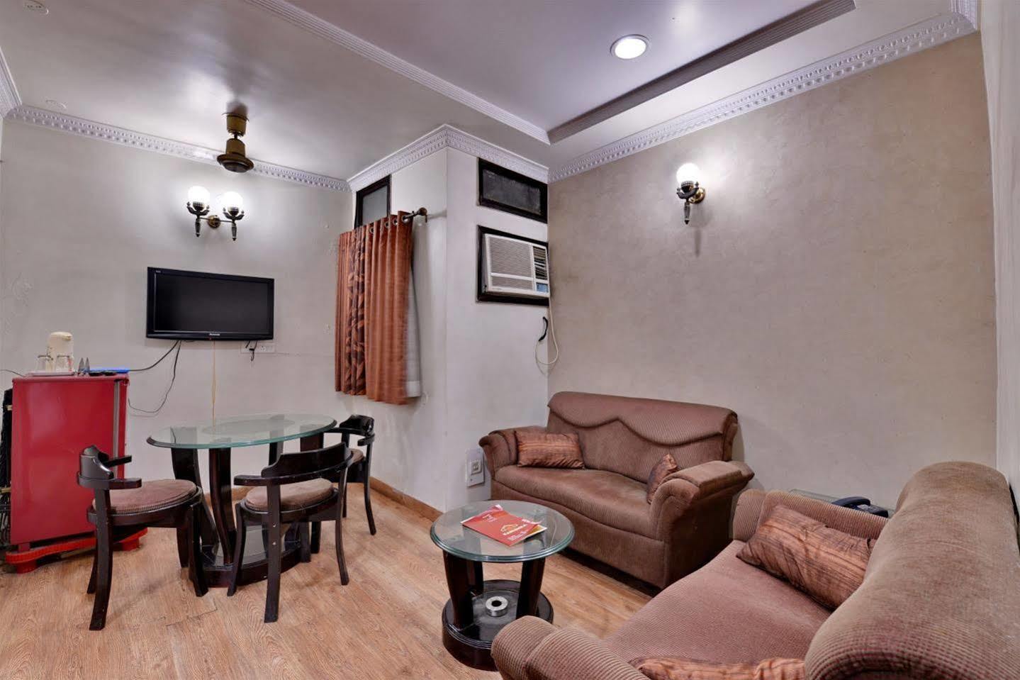 Hotel Kanishka Rāipur Kültér fotó